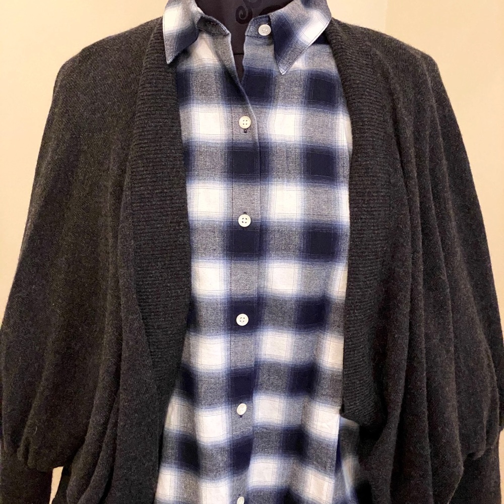 Club Monaco Cashmere Sweater size XS